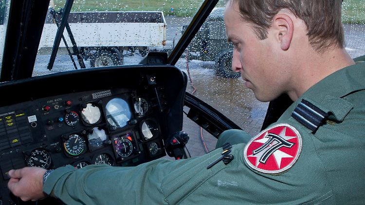 Darf gezeigt werden: Prinz William bei der Arbeit.