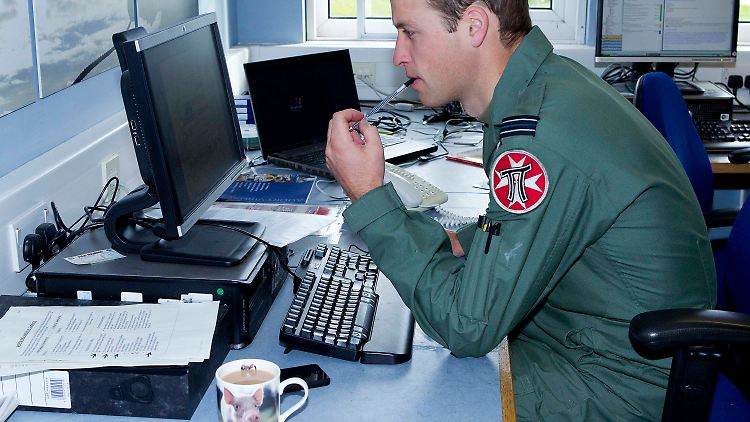 Prinz William mit Schweinetasse. Darf trotzdem gezeigt werden.