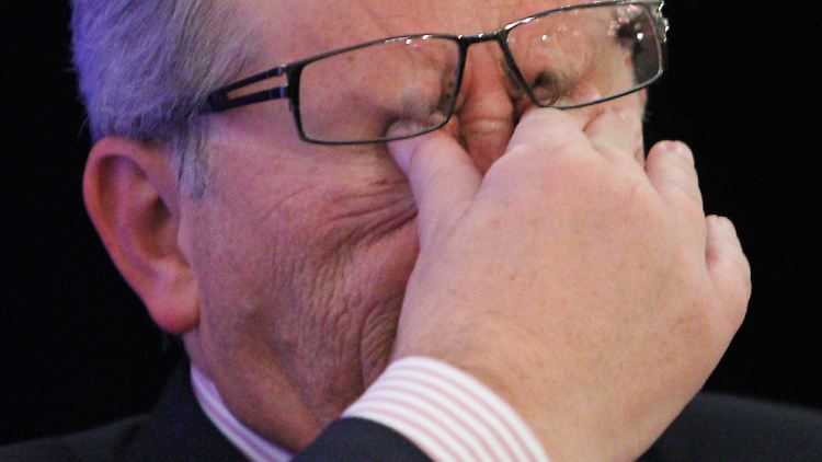 Kein "Augen zu und durch": Die Euro-Gruppe will weiter über die Milliarden für Griechenland verhandeln.