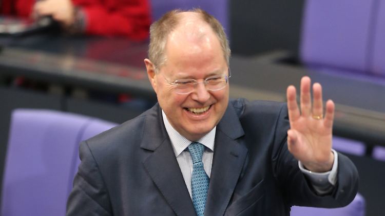 Wenn es klingelt, könnte es tatsächlich Peer Steinbrück sein.