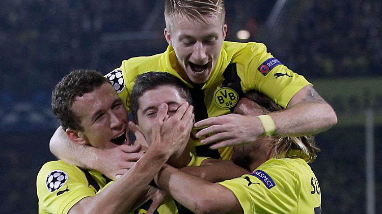 Ein Remis reicht: Borussia Dortmund gastiert heute in Amsterdam.