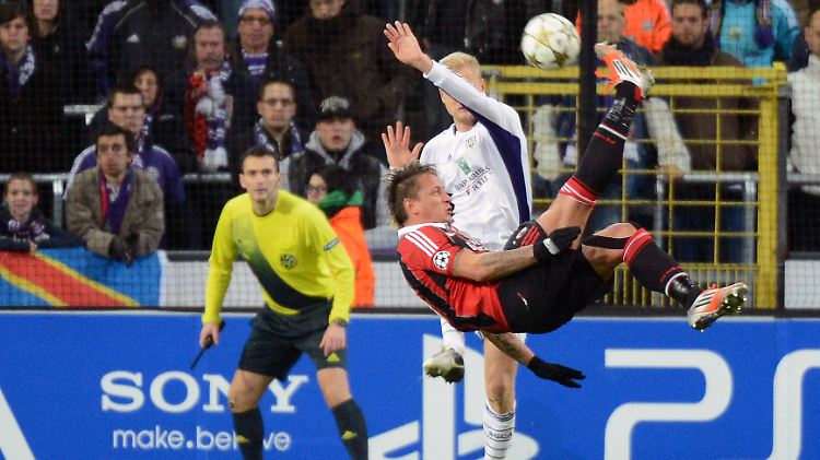 Der nächste Traumtorschütze: Milans Philippe Mexes kann auch wunderschöne Fallrückzieher aus unmöglicher Distanz, wie er gegen Anderlecht bewies.