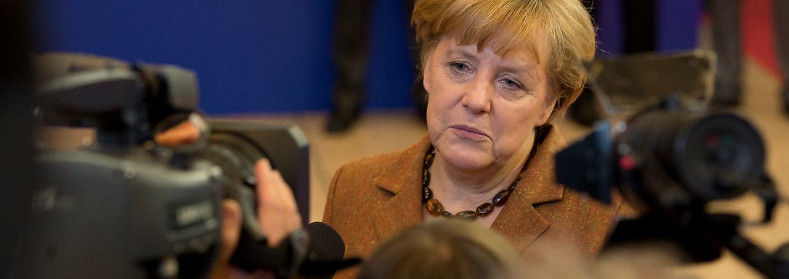 Merkel scheint beinahe resigniert zu sein.