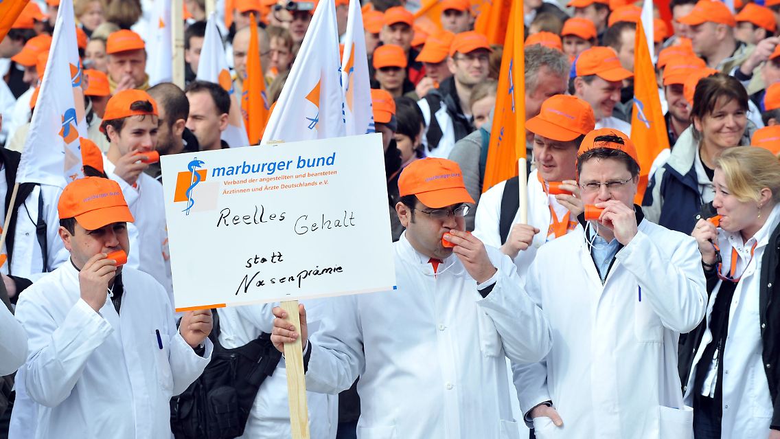 Tausende Ärzte protestierten.