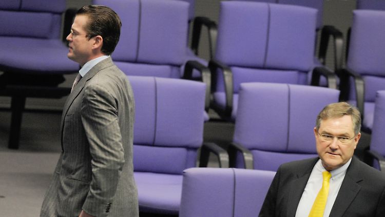 Immerhin sprechen sie im Bundestag noch miteinander.