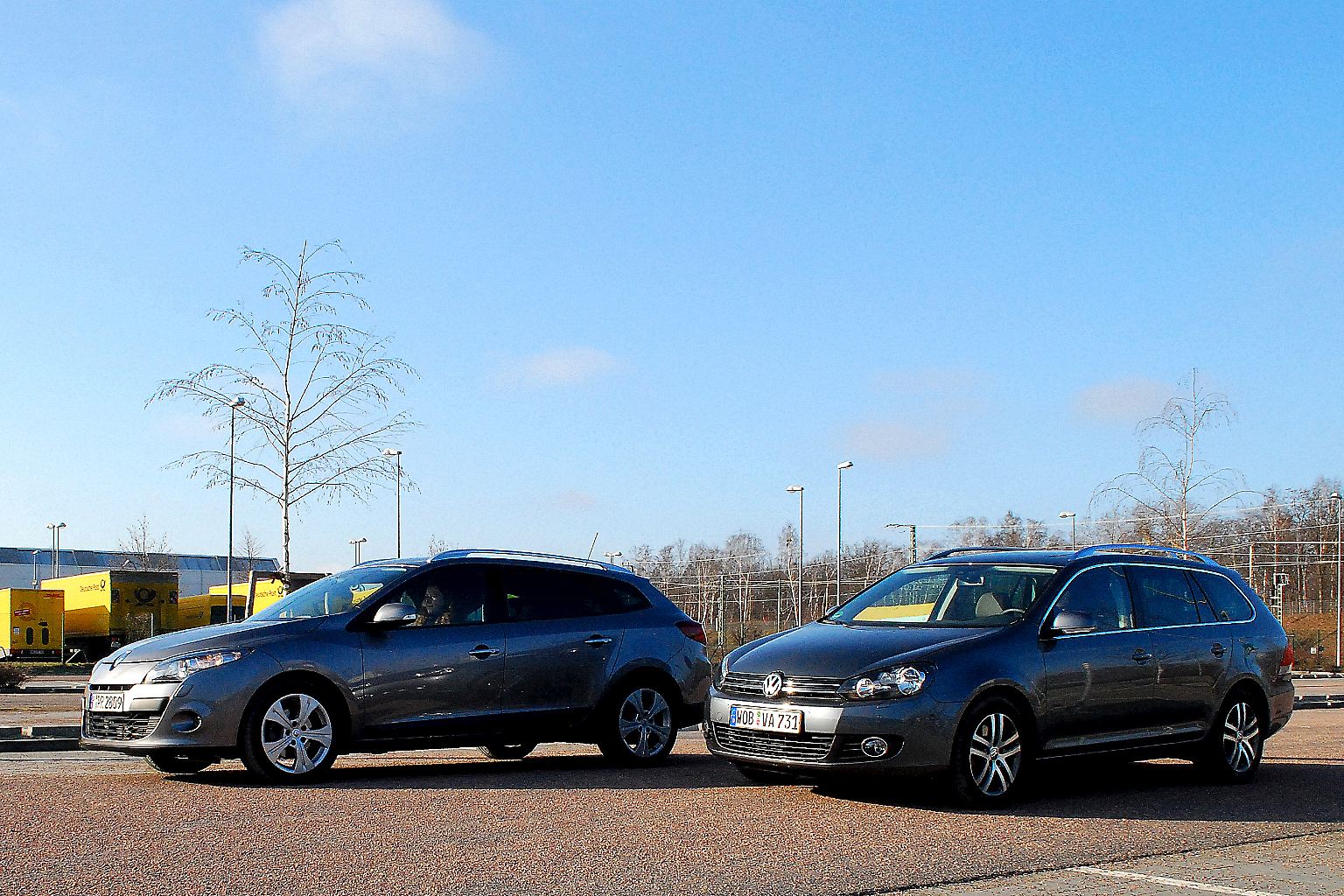 Das Duell der Ungleichen: In unserem Test der Kombis tritt der Renault Mégane Grandtour mit einem 180-PS-Benzinmotor gegen den VW Golf Variant mit einem 140-PS-Diesel an. Geht eigentlich nicht? Warum nicht, denn beide Autos haben ihre Vorteile. 