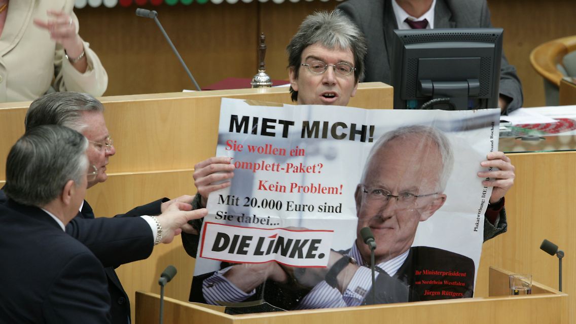Rüttgers hatte die Affäre viel Kritik eingebracht - hier von der Linken im Landtag von NRW.