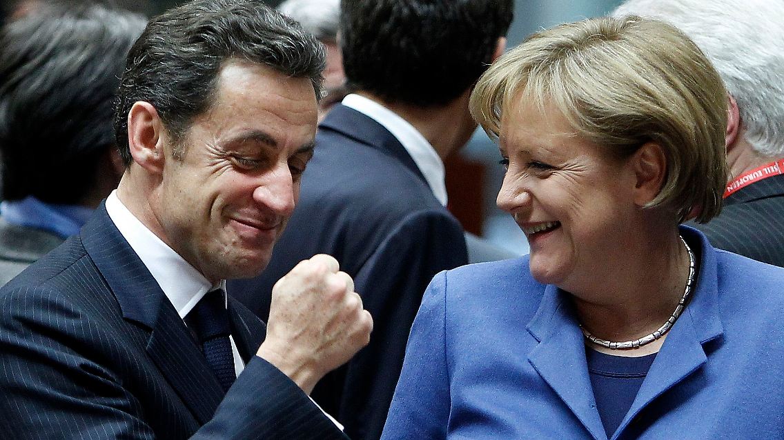 Der französische Präsident Sarkozy und Bundeskanzlerin Merkel wollen Moody's & Co Dampf machen.