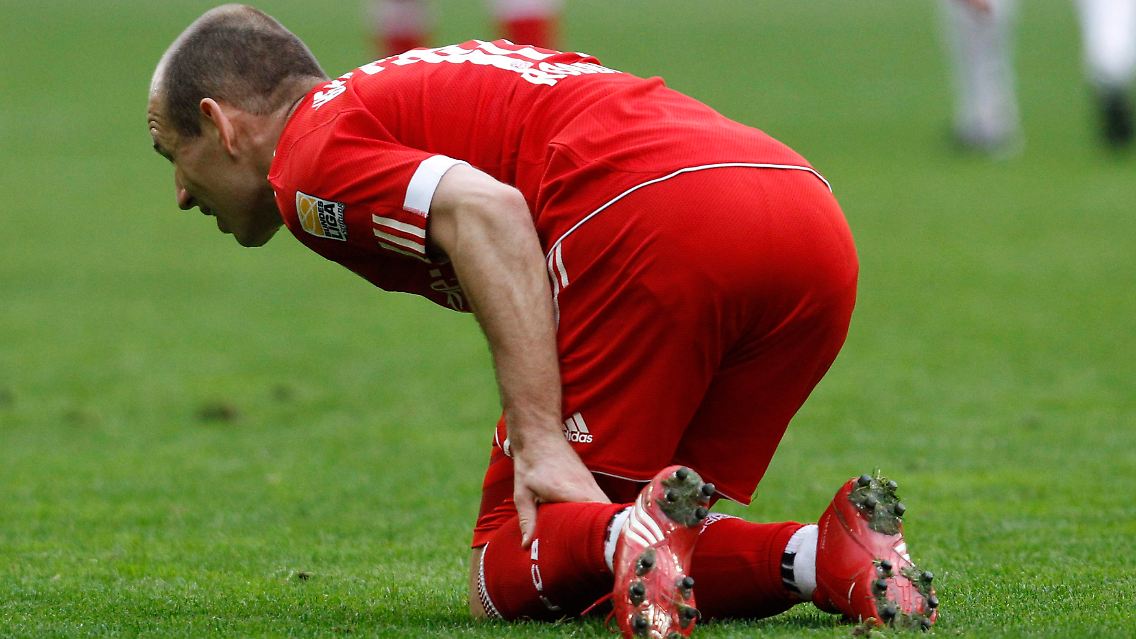 2010-03-27T182257Z_01_MDA20_RTRMDNP_3_SOCCER-GERMANY.JPG716826990622967334.jpg