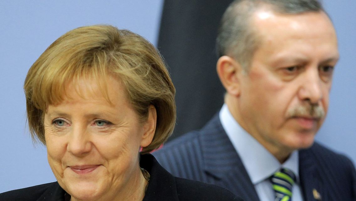 Nachdem es im Vorfeld des Türkei-Besuchs von Angela Merkel eher nach einer bilateralen Krise aussah, ...