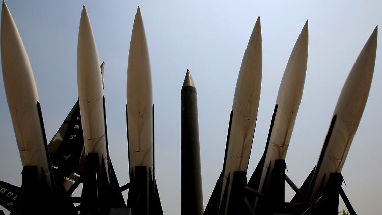 Nordkorea möchte einen Satelliten mit einer  Trägerrakete ins All schießen.