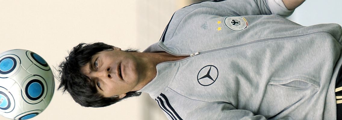Umfaller oder Sturkopf? Joachim Löw jedenfalls hat gesagt: "So lange ich Bundestrainer bin, spielt Kuranyi nicht mehr für Deutschland."