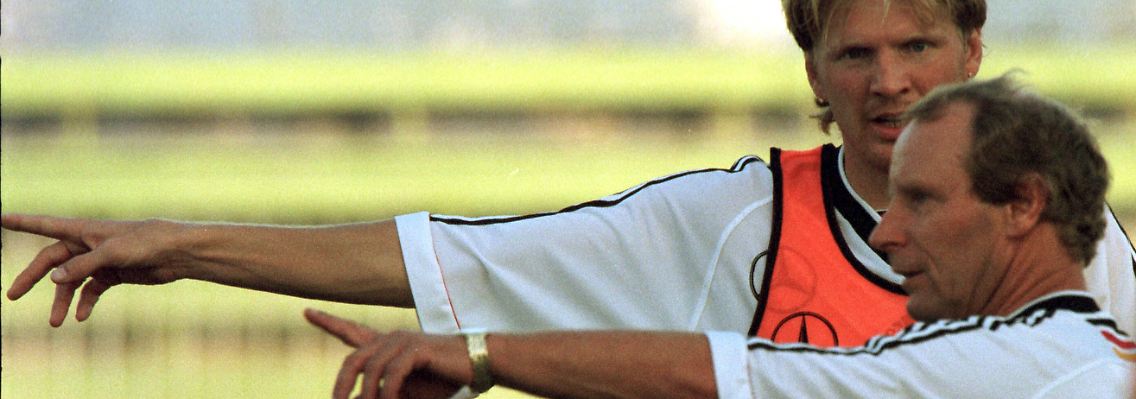 Damals auf Malta: Stefan Effenberg und Berti Vogts sind sich einig.