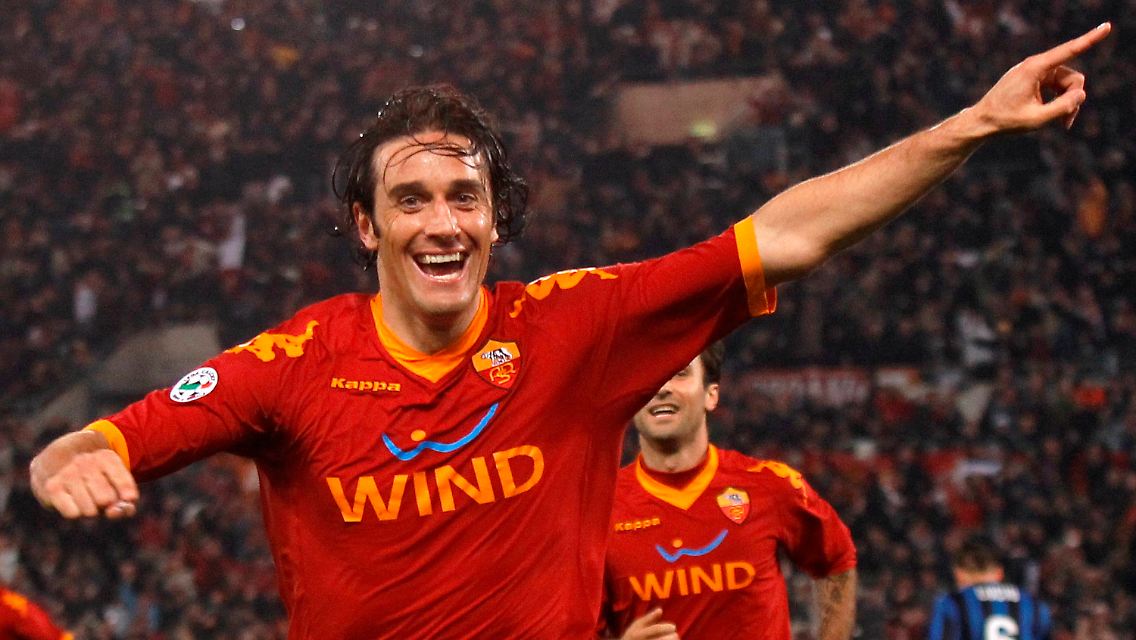 Gekommen, um zu bleiben: Luca Toni will aus Rom nicht zurück nach München.