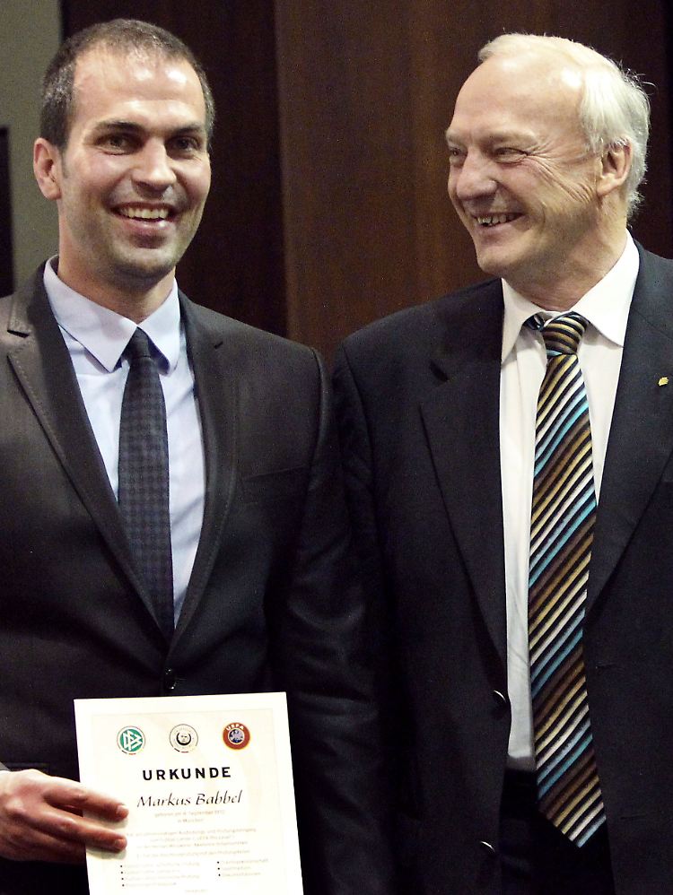 Mann mit Diplom: Markus Babbel ist jetzt Fußballtrainer. Fehlt nur noch ein Fußballtrainerjob.