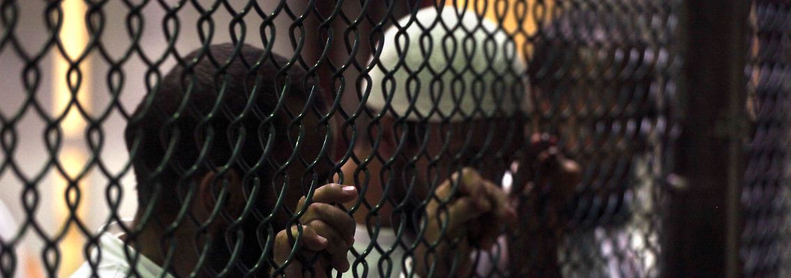 Im Gefangenenlager Guantanamo werden noch etwa 185 Menschen festgehalten. Immer noch ist unklar, wo die verbliebenen Insassen unterkommen sollen.