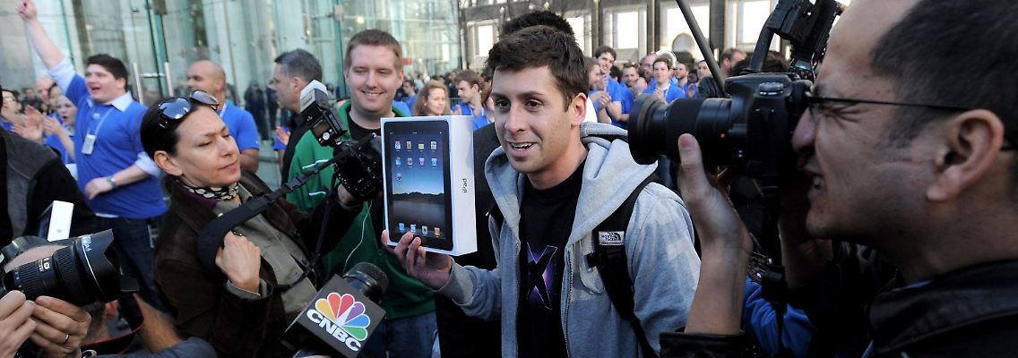 Computerkauf als Medienereignis: Wie kaum ein zweiter versteht Apple das Spiel mit den Medien.