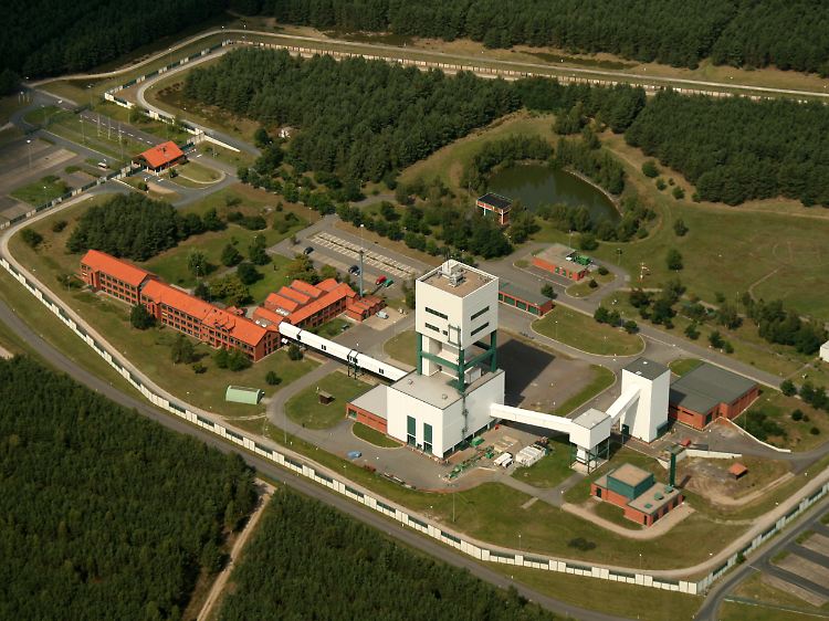 Das Luftbild zeigt das Gelände des geplanten Endlagers in Gorleben. (Archivbild von 2008)