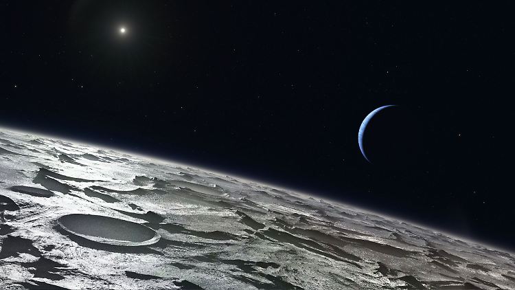 So sieht die Oberfläche des Neptunmondes Triton vielleicht aus. Links oben scheint die Sonne. Planet Neptun schimmert blau.