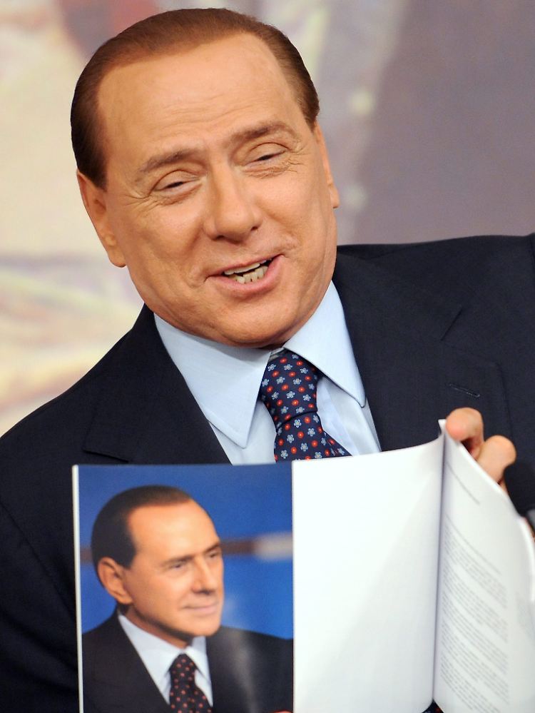 Skandale und Korruptionsvorwürfe können Italiens Premier Silvio Berlusconi nicht stoppen.