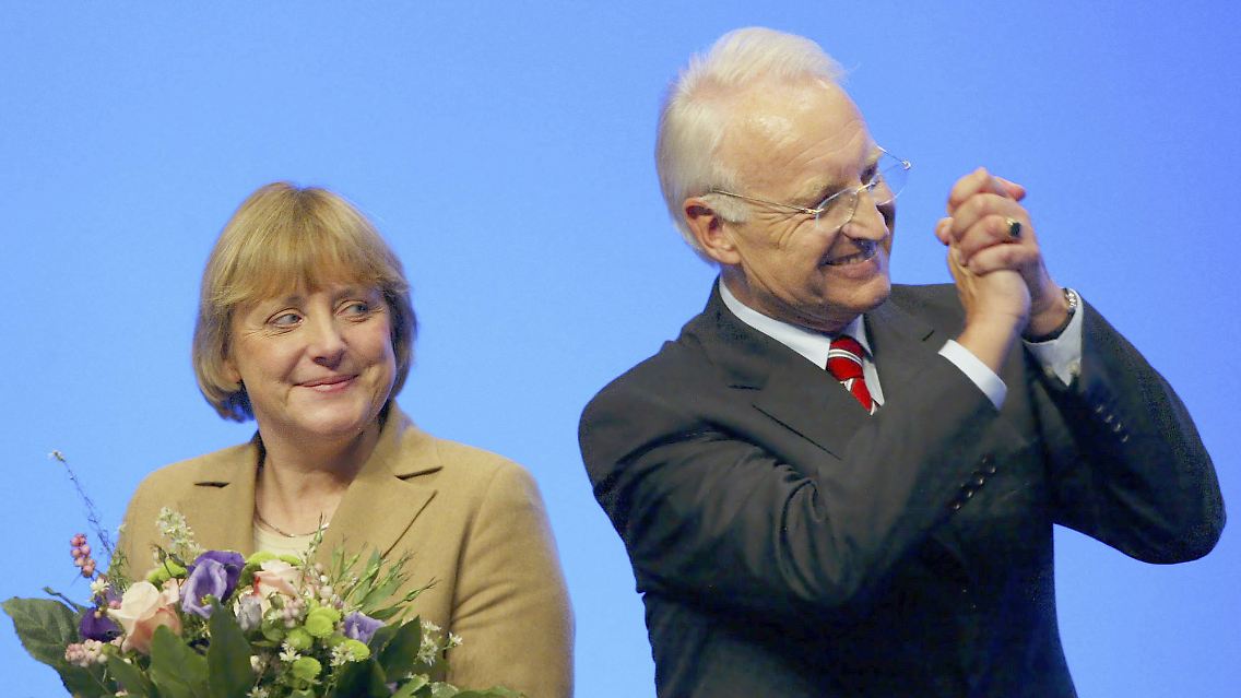 Stoiber bekam zwar den Vortritt - verlor aber die Wahl.