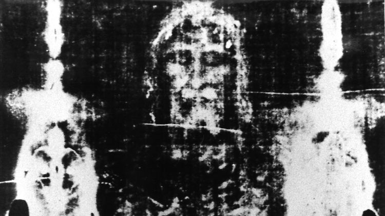 Das Grabtuch in Turin wird von Christen bis heute als Reliquie verehrt.