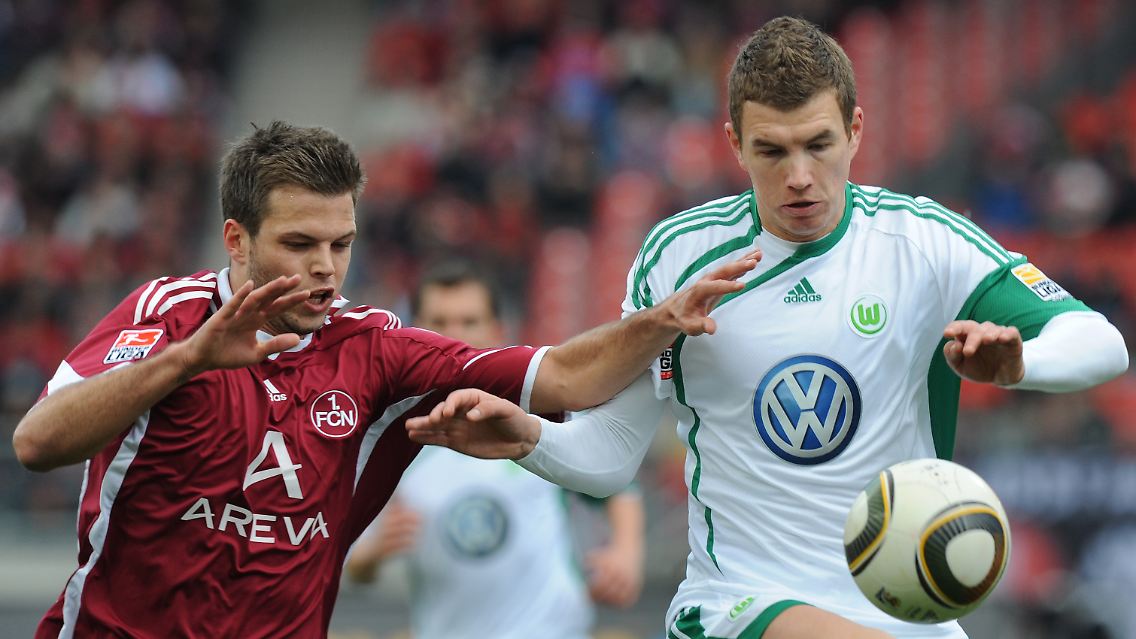 Edin Dzeko brachte Wolfsburg unverdient in Führung, Grafite besorgte wenig später den Endstand.
