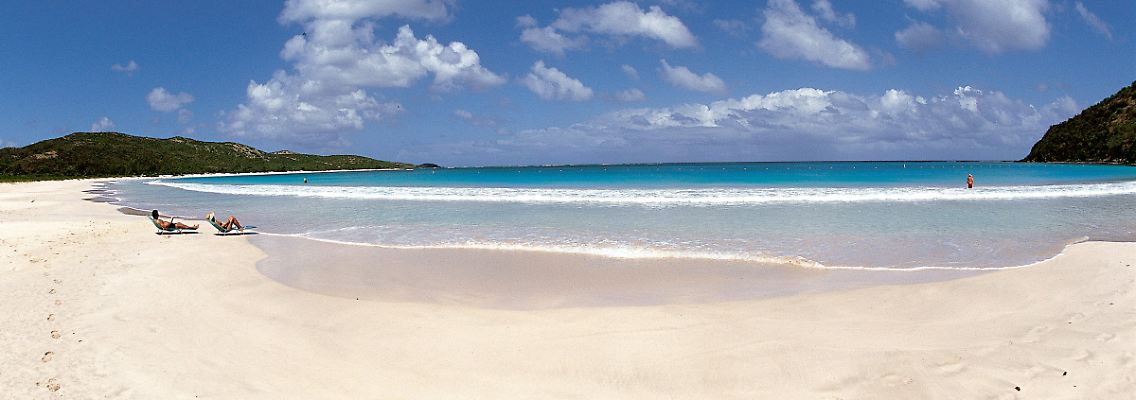 Feiner Sand, türkises Wasser und vielleicht eine Piña Colada. Tolle Strände gibt es viele auf Puerto Rico. Besonders schön ist es auf der vorgelagerten Insel Culebra.
