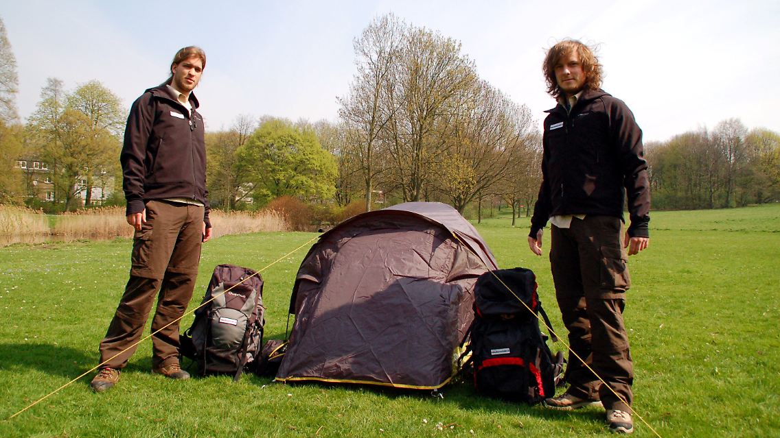 Noch sind sie zu Hause: die Brüder Marlon (l) und Marcel (r) Stawinoga.