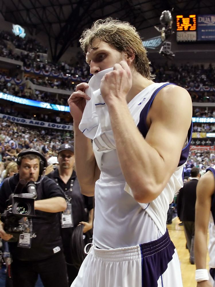 Die schlimmste Niederlage seiner Karriere: Nowitzki nach dem entscheidenden 2:4 gegen die Miami Heat.