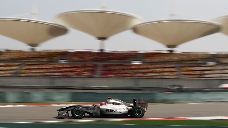 Mit neuem Heckflügel sind die Mercedes in Shanghai unterwegs. Kein Quantensprung, aber eine Verbesserung.