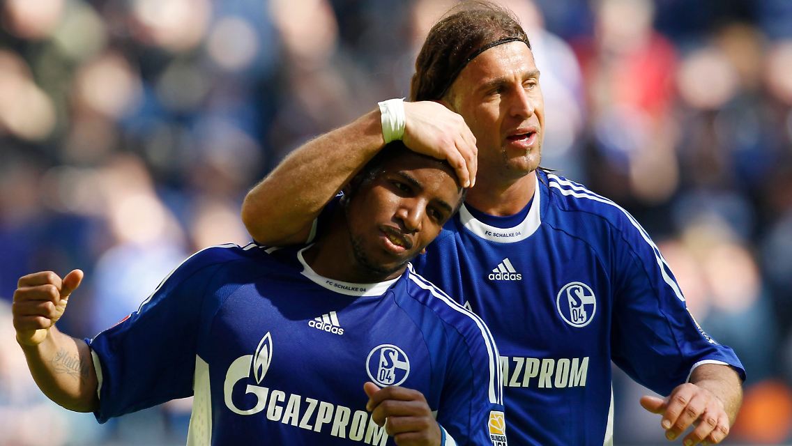 Glückwunsch: Marcelo Bordon gratuliert Jefferson Farfan.