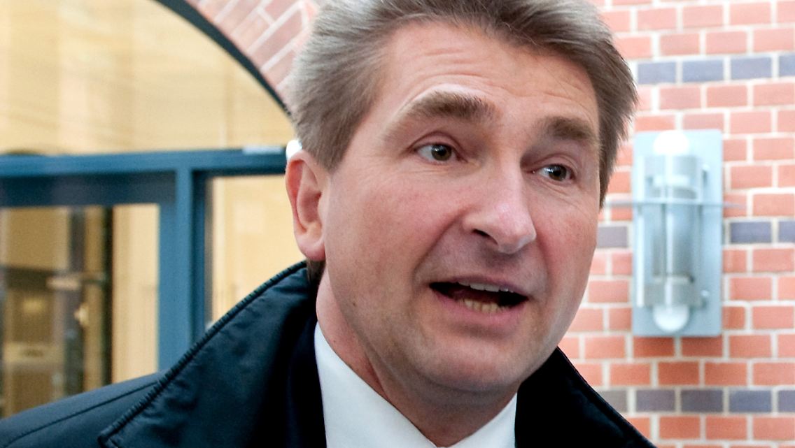 Andreas Pinkwart demonstriert Einigkeit mit Bundesfinanzminister Wolfgang Schäuble.