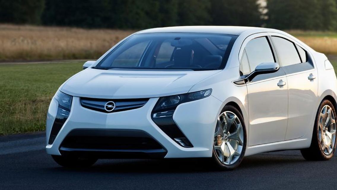 Wann das Hybrid-Elektro-Auto bei den Händlern stehen wird, ist noch unklar.