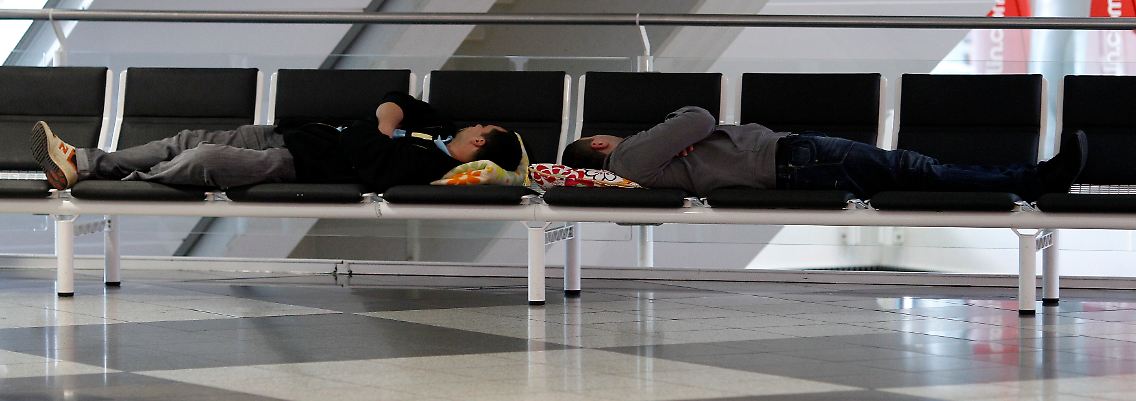 Nicht nur für viele Passagiere, sondern auch für einige Unternehmen galt: Abwarten.