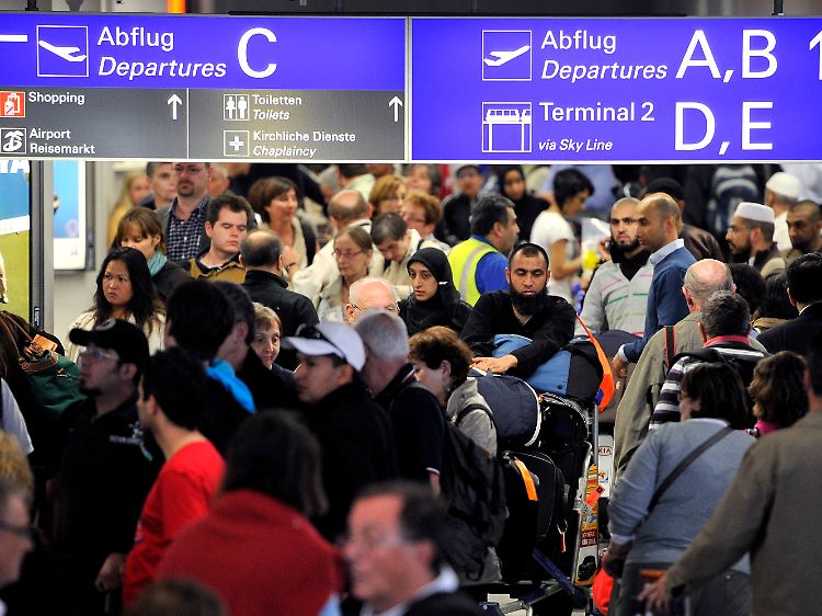 Viele Passagiere müssen aber noch Geduld mitbringen.