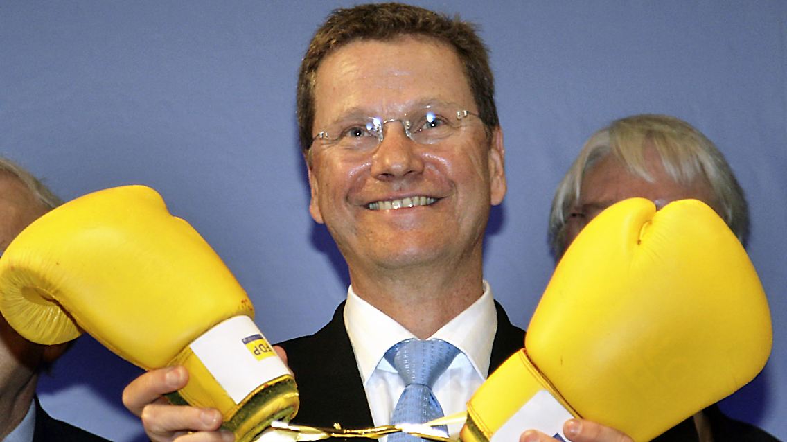 Die FDP und ihr Chef Westerwelle verteidigen vehement ihre Position.