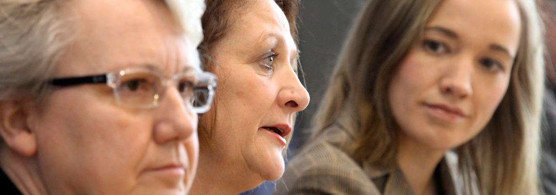 Annette Schavan, Sabine Leutheusser-Schnarrenberger und Kristina Schröder (v.l.) leiten den Runden Tisch gegen Missbrauch.