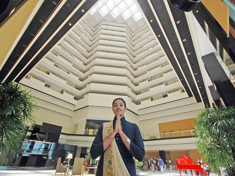 Die Empfangshalle ...