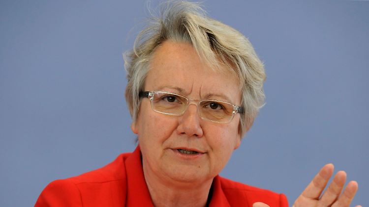 Bildungsministerin Annette Schavan ist zufrieden.