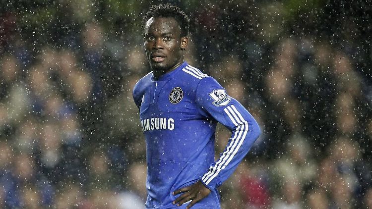 Ghanas Superstar Michael Essien zweifelt, ob er in Südafrika dabei sein kann.