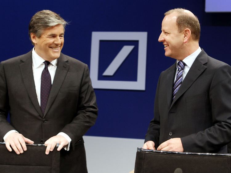 Gefragter Gesprächspartner: Finanzchef Stefan Krause (rechts) bei der Bilanzpressekonferenz Anfang Februar.