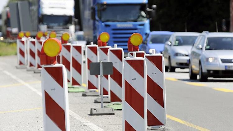 Auf 1595 Kilometern Gesamtlänge breiten sich derzeit die Baustellen auf deutschen Autobahnen aus.