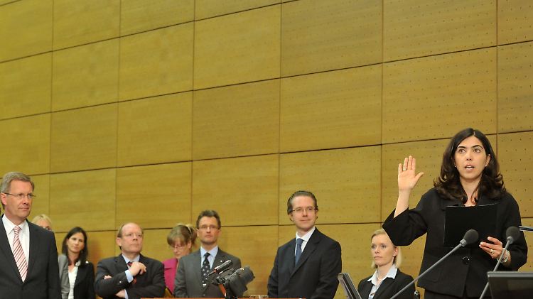 Die Ministerin bei ihrem Amtseid.