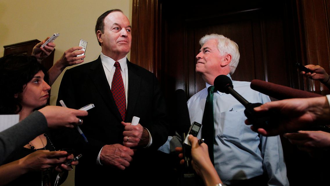 Das Tauziehen zwischen dem demokratischen Vorsitzenden des Bankenausschusses, Christopher Dodd, und dem republikanischen Verhandlungsführer Richard Shelby geht in eine neue Runde.
