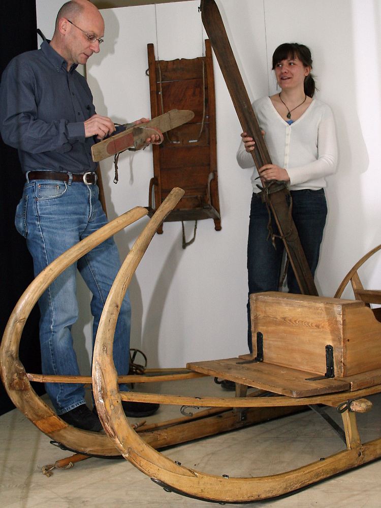Historische schlesische Wintersportgeräte findet man auch im Schlesischen Museum Görlitz.