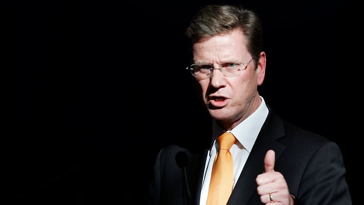 Westerwelle bleibt bei Steuersenkungen.