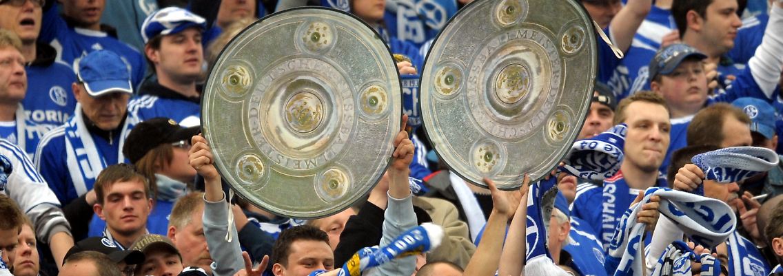 Die Schalker werden Meister. Immerhin drücken selbst die Dortmunder ihnen die Daumen.