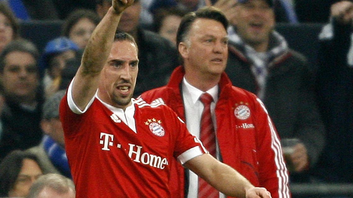 Mit Franck Ribéry: Münchens Trainer Louis van Gaal kann heute gegen Bochum seine beste Mannschaft aufbieten.