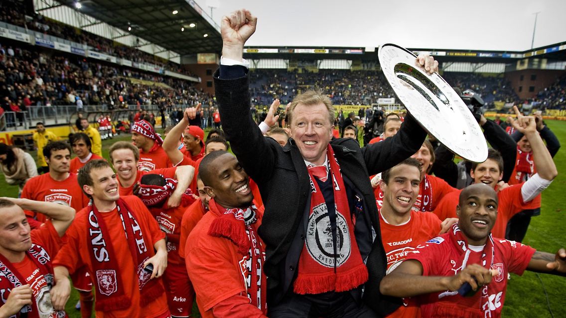 Steve McClaren im Jahr 2010: Mit Twente Enschede gewinnt er die niederländische Fußball-Meisterschaft.